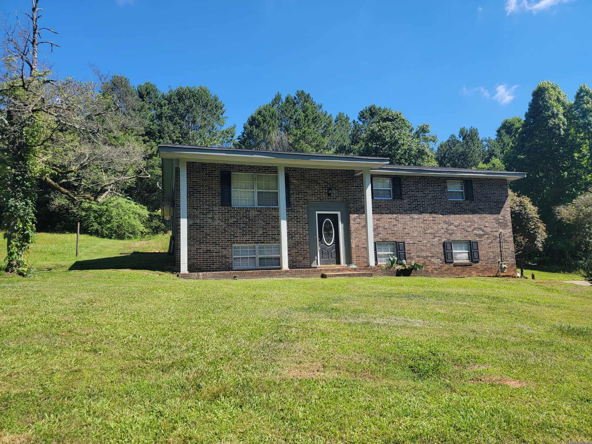 152 West Rogers Road LaFayette, GA 30728 - Photo 2 of 25 448134188_841858441133906_88834534394976