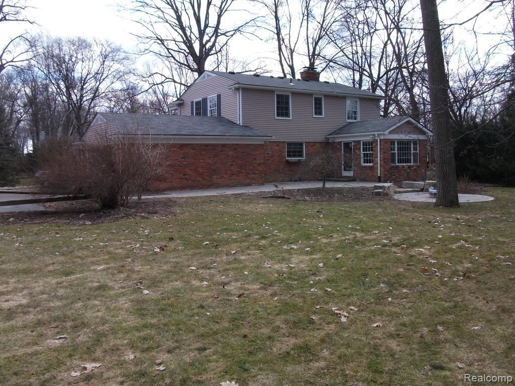 3215 Wendover Road Troy, MI 48084 - Photo 21 of 25 Rear Of Home