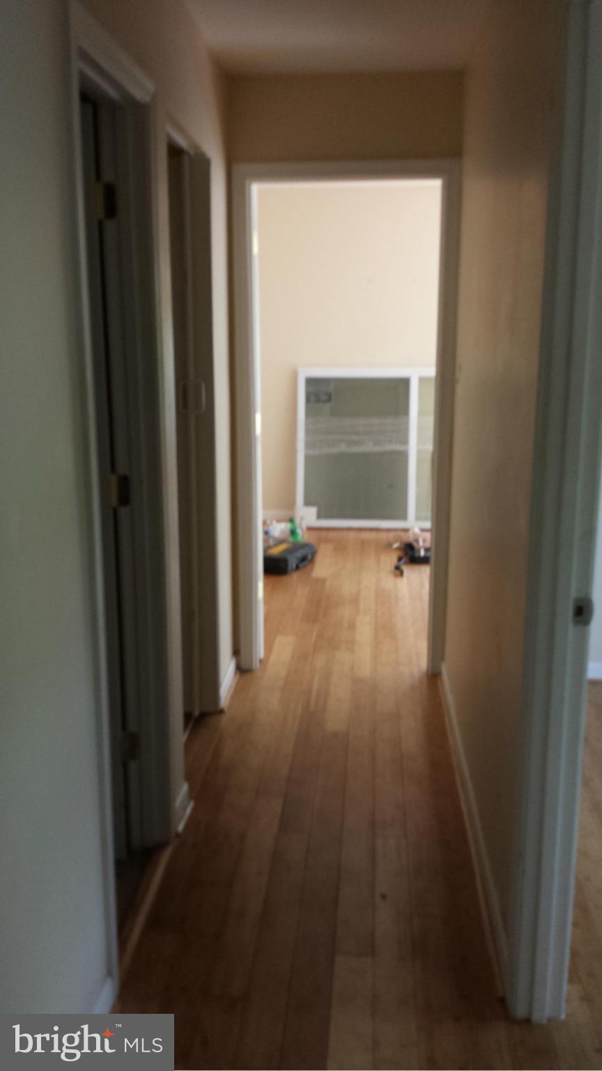 9280 Adelphi Road, Unit 2 Hyattsville, MD 20783 - Photo 6 of 11 Hallway