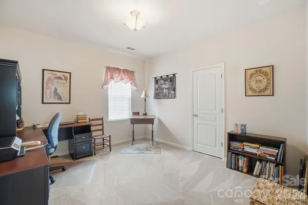 $450,000 | 6319 Highland Commons Drive, Charlotte, NC 28269