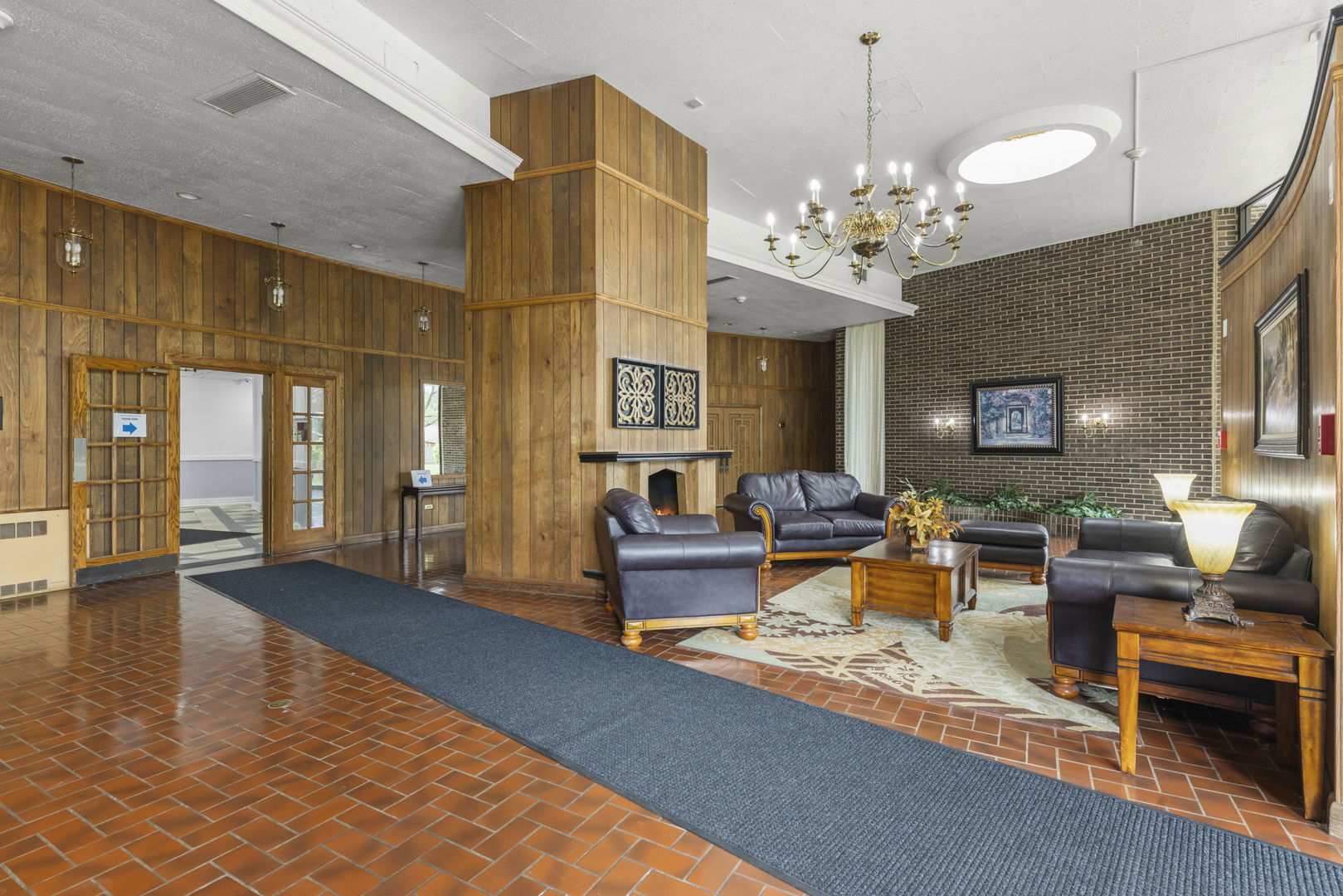 40 North Tower Road, Unit 14L Oak Brook, IL 60523 - Photo 13 of 16