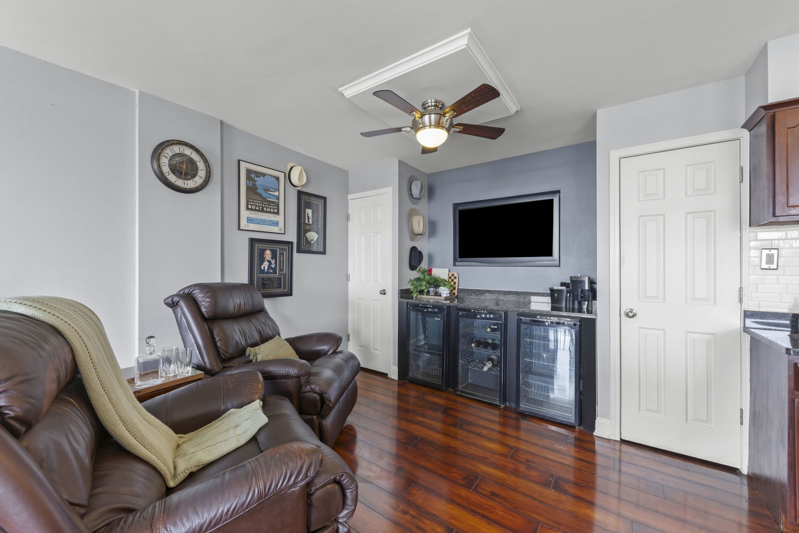 40 North Tower Road, Unit 14L Oak Brook, IL 60523 - Photo 6 of 16