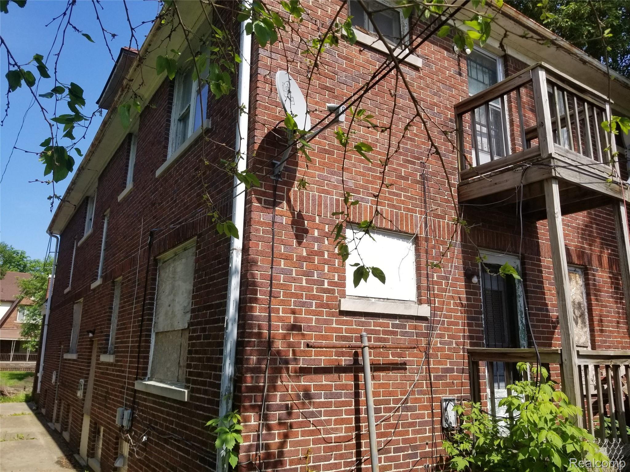 3453 Devonshire Road Detroit, MI 48224 - Photo 26 of 27 20190606_155147.jpg