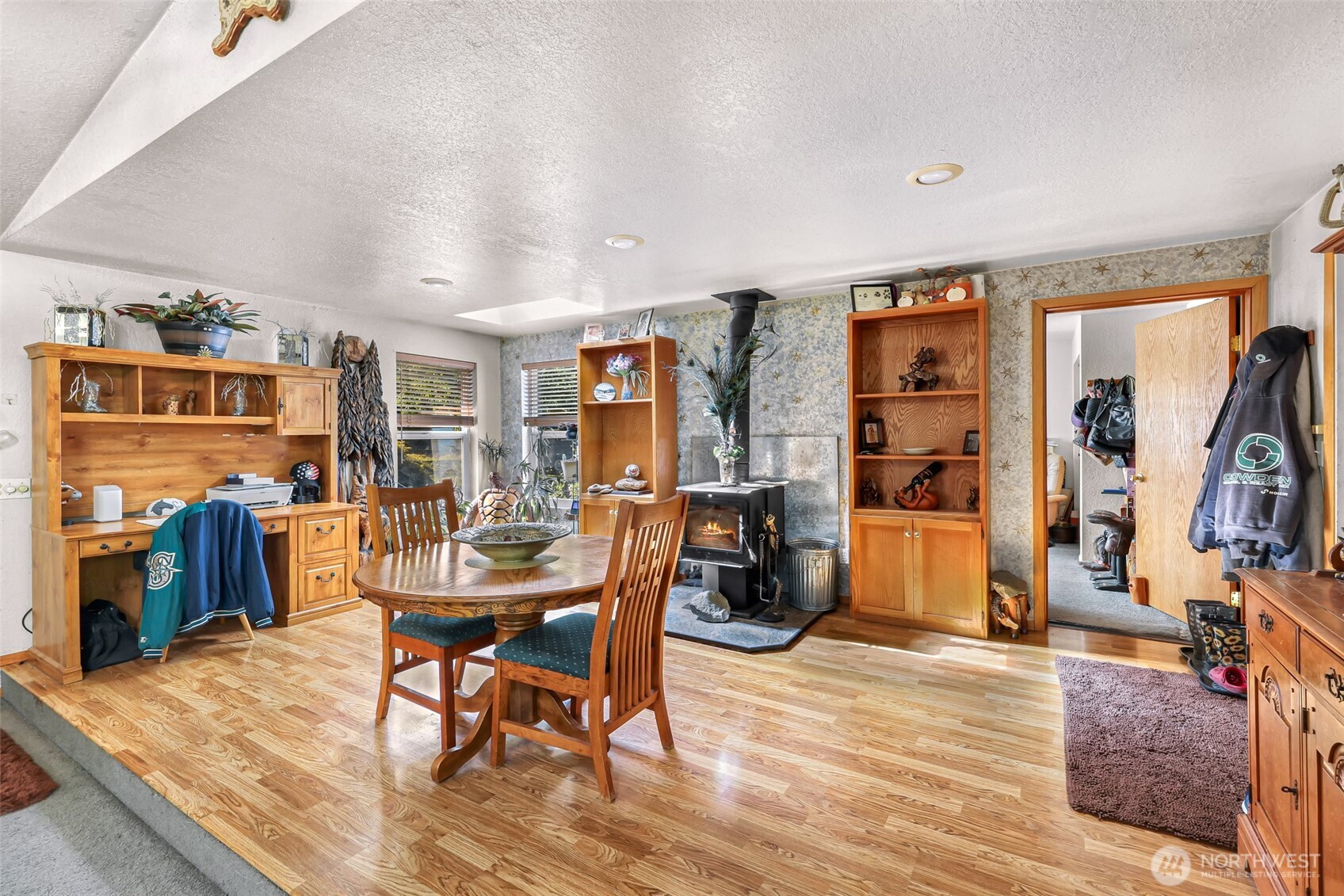 4036 Wynn Road Bellingham, WA 98225 - Photo 9 of 38 Gallery Image 9