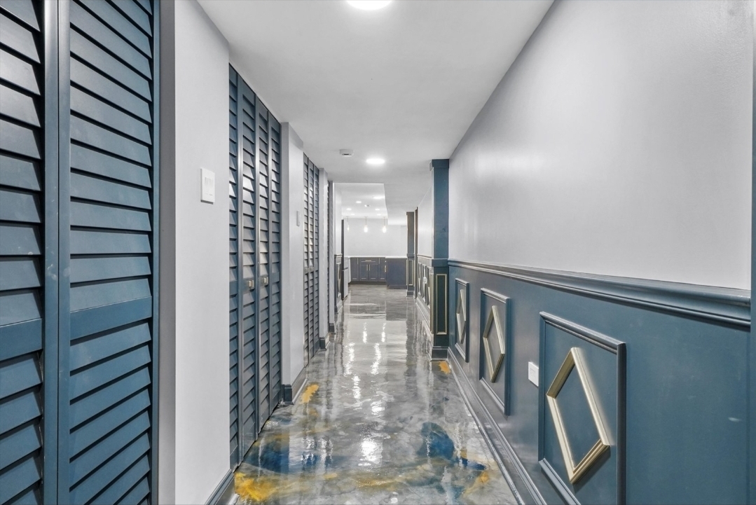 1526 South St Louis Avenue, Unit G Chicago, IL 60623 - Photo 8 of 13 a view of gallery with windows