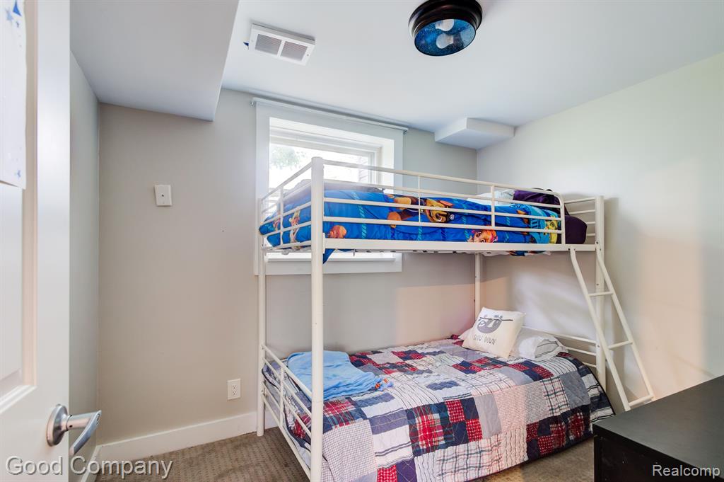 3119 South Adams Road Rochester Hills, MI 48309 - Photo 25 of 34