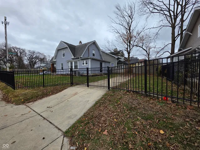 $1,495 | 5030 East New York Street, Indianapolis, IN 46201