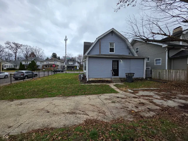 $1,495 | 5030 East New York Street, Indianapolis, IN 46201