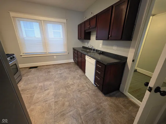 $1,495 | 5030 East New York Street, Indianapolis, IN 46201