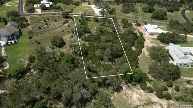view of a tennis court