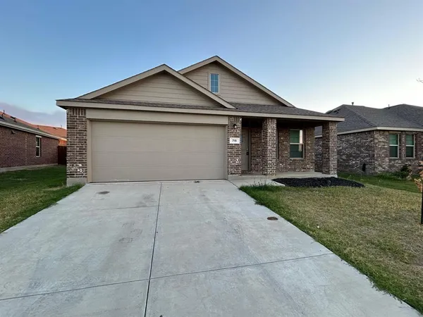 $1,695 | 715 Mulberry Drive, Princeton, TX 75407