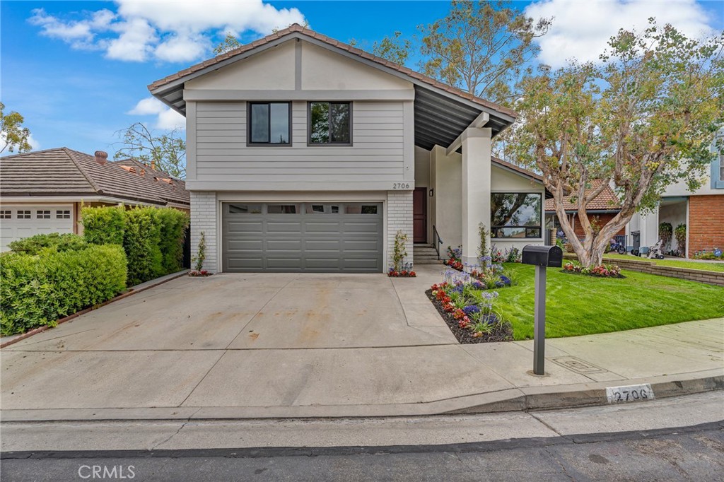 2706 Sheridan Road Fullerton, CA 92833 - Photo 2 of 32