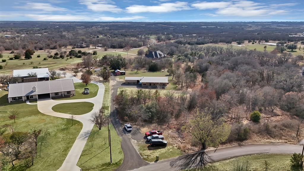 151 Roble Court Weatherford, TX 76088 - Photo 4 of 39