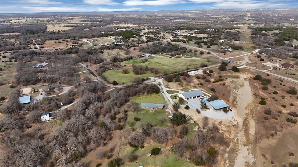 151 Roble Court Weatherford, TX 76088 - Photo 6 of 39