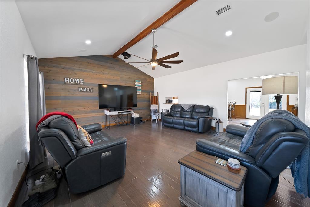 151 Roble Court Weatherford, TX 76088 - Photo 7 of 39