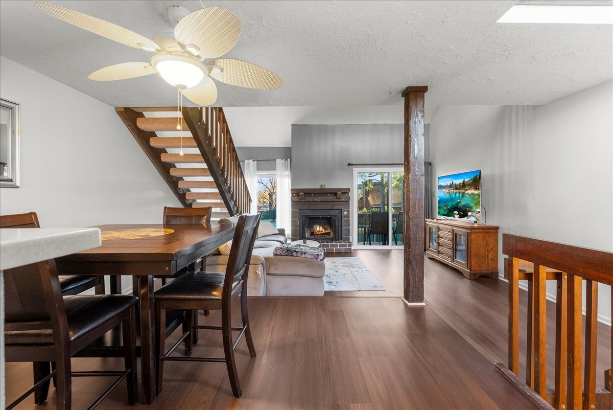 671 Davis Road League City, TX 77573 - Photo 14 of 38 a living room with furniture and a wooden floor