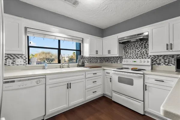 $250,000 | 671 Davis Road, League City, TX 77573