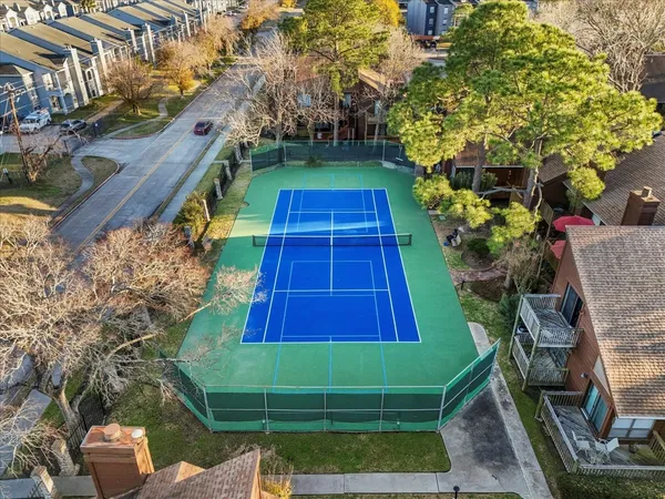 $250,000 | 671 Davis Road, League City, TX 77573