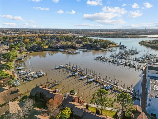 $250,000 | 671 Davis Road, League City, TX 77573