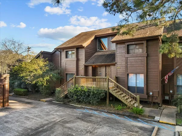 $250,000 | 671 Davis Road, League City, TX 77573