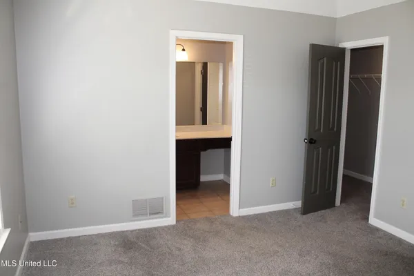 $269,900 | 6849 Dogwood Manor West, Olive Branch, MS 38654