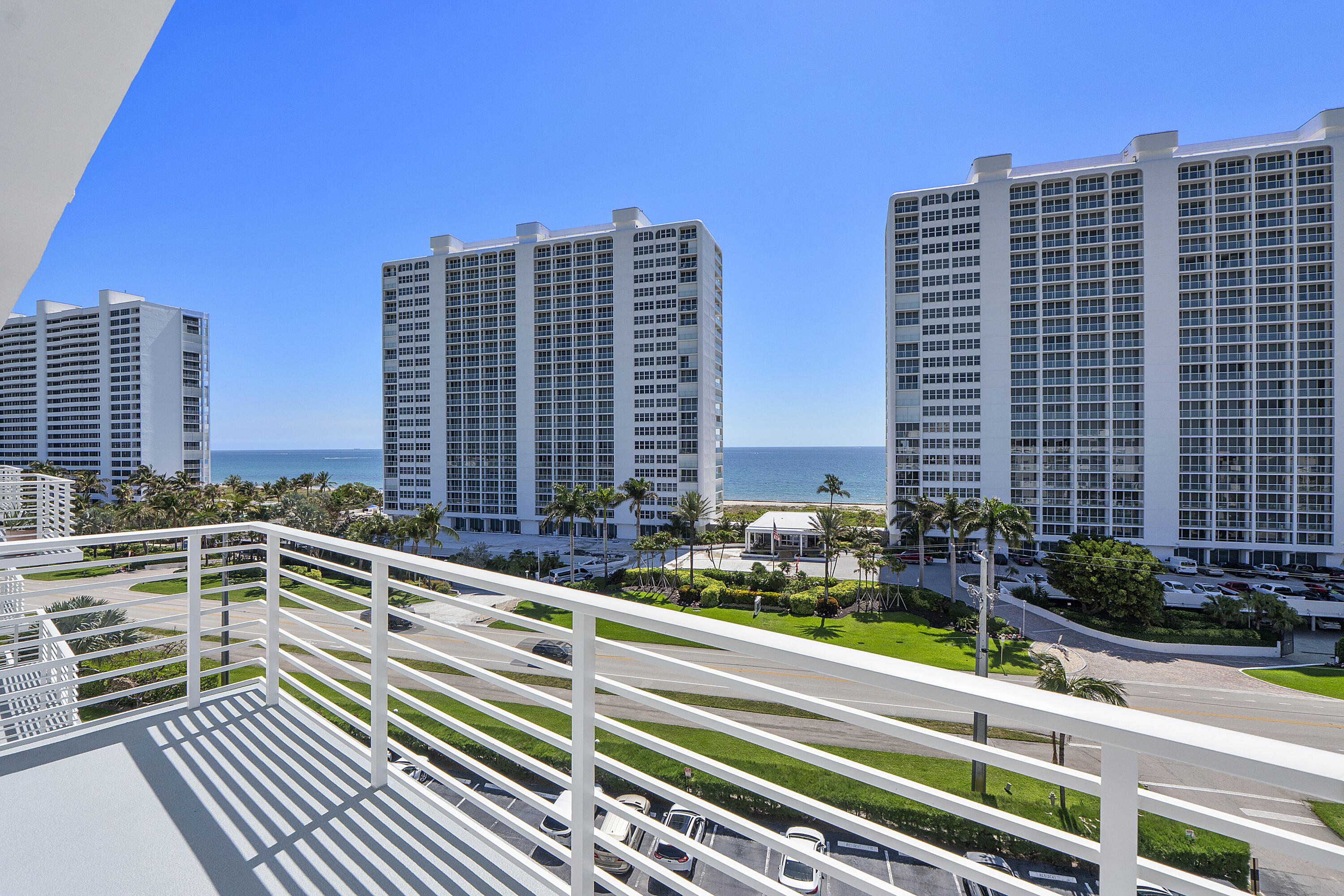 2851 South Ocean Boulevard, Unit 7E Boca Raton, FL 33432 - Photo 5 of 42 Balcony