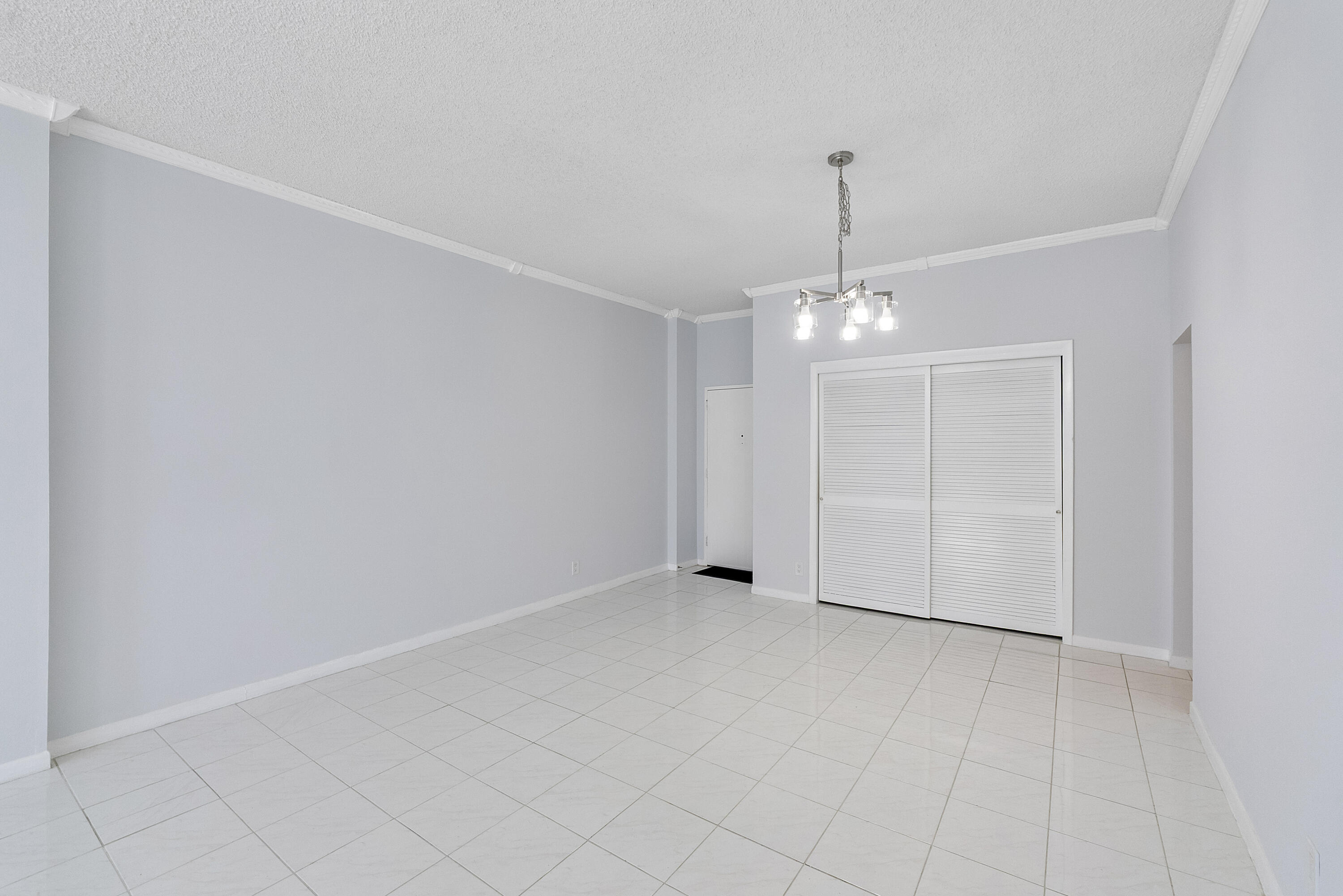 2851 South Ocean Boulevard, Unit 7E Boca Raton, FL 33432 - Photo 8 of 42 Dining Area