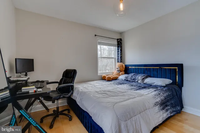 $188,000 | 2237 Farrington Avenue, Unit 6201, Alexandria, VA 22303