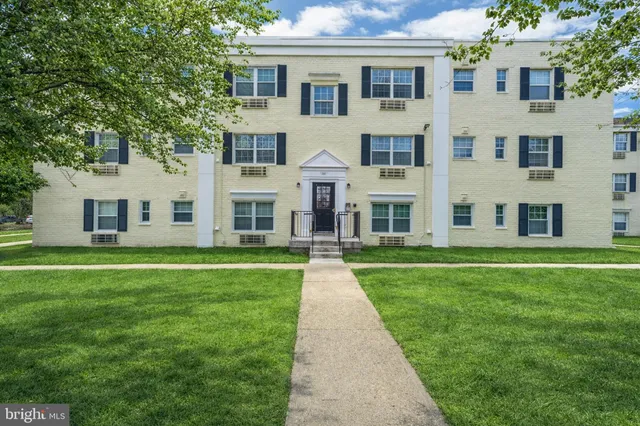 $188,000 | 2237 Farrington Avenue, Unit 6201, Alexandria, VA 22303