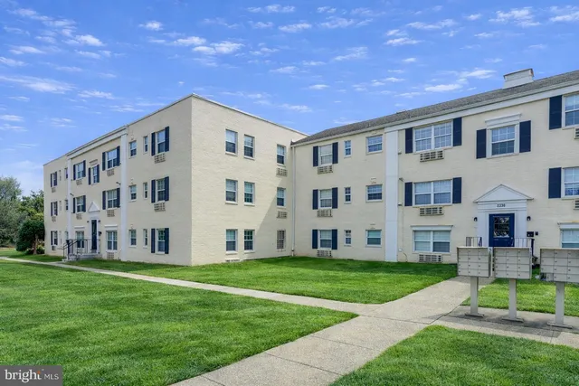 $188,000 | 2237 Farrington Avenue, Unit 6201, Alexandria, VA 22303