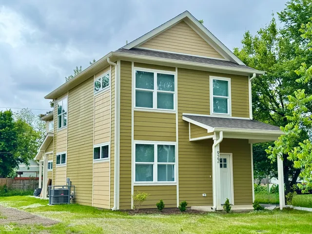 $179,900 | 924 North Oakland Avenue, Indianapolis, IN 46201