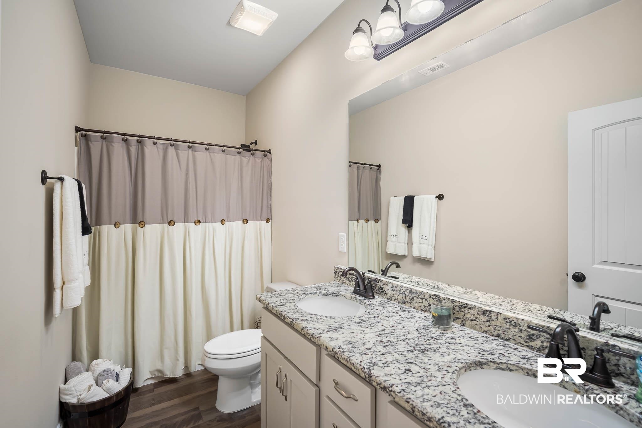 918 Gibson Court Foley, AL 36535 - Photo 18 of 23 Full Bath/Dual Sinks