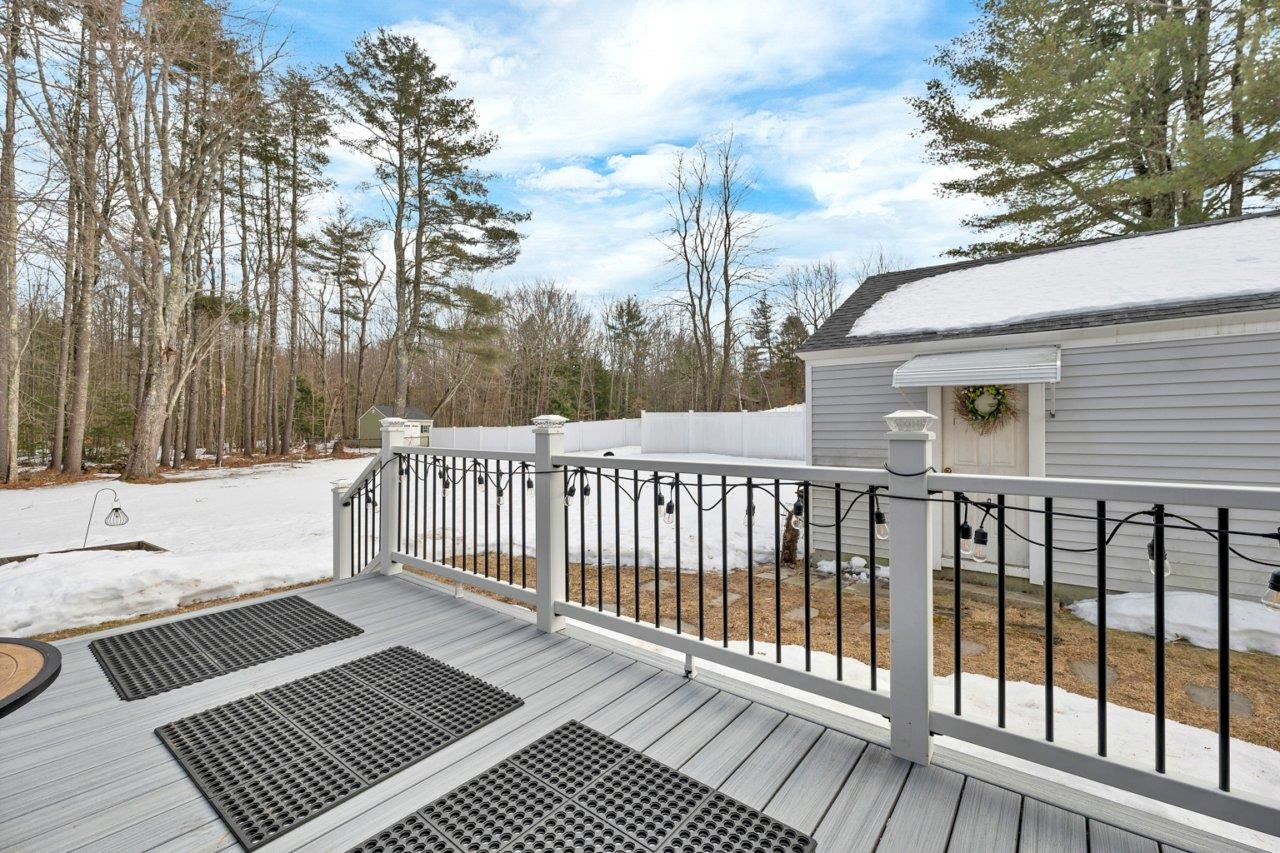358 Salmon Falls Road Rochester, NH 03868 - Photo 8 of 53