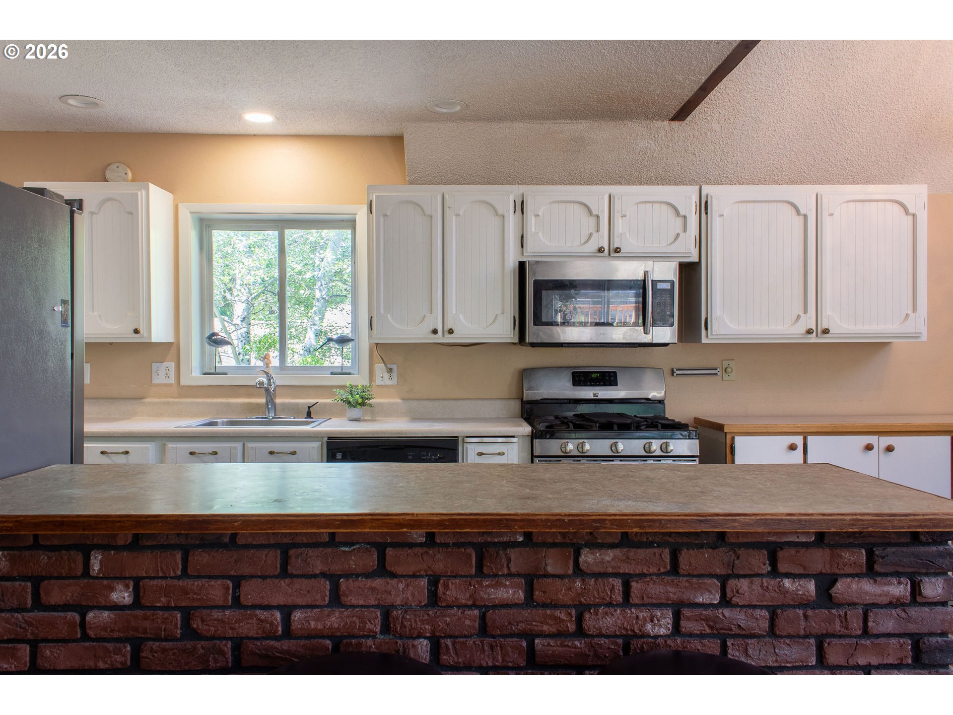 400 Walnut Street La Grande, OR 97850 - Photo 10 of 48 Breakfast Area