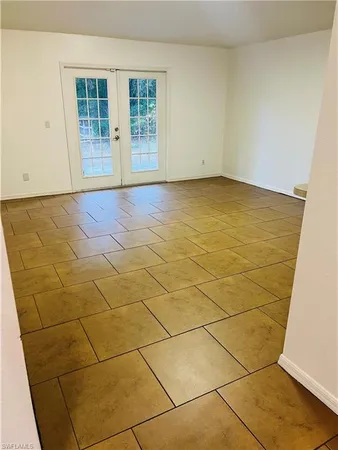 $3,000 | 3280 2nd Avenue Southeast, Naples, FL 34117