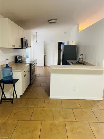 $3,000 | 3280 2nd Avenue Southeast, Naples, FL 34117