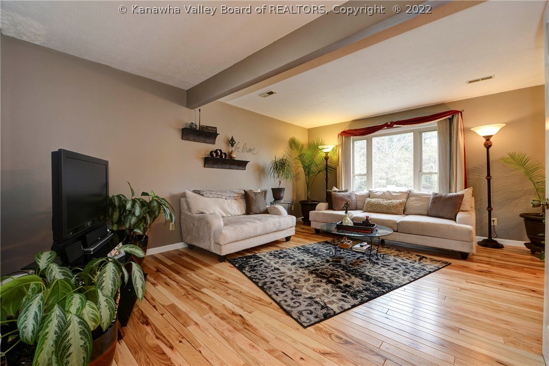 215 Jamestown Road Nitro, WV 25143 - Photo 1 of 26 Gallery Image 1