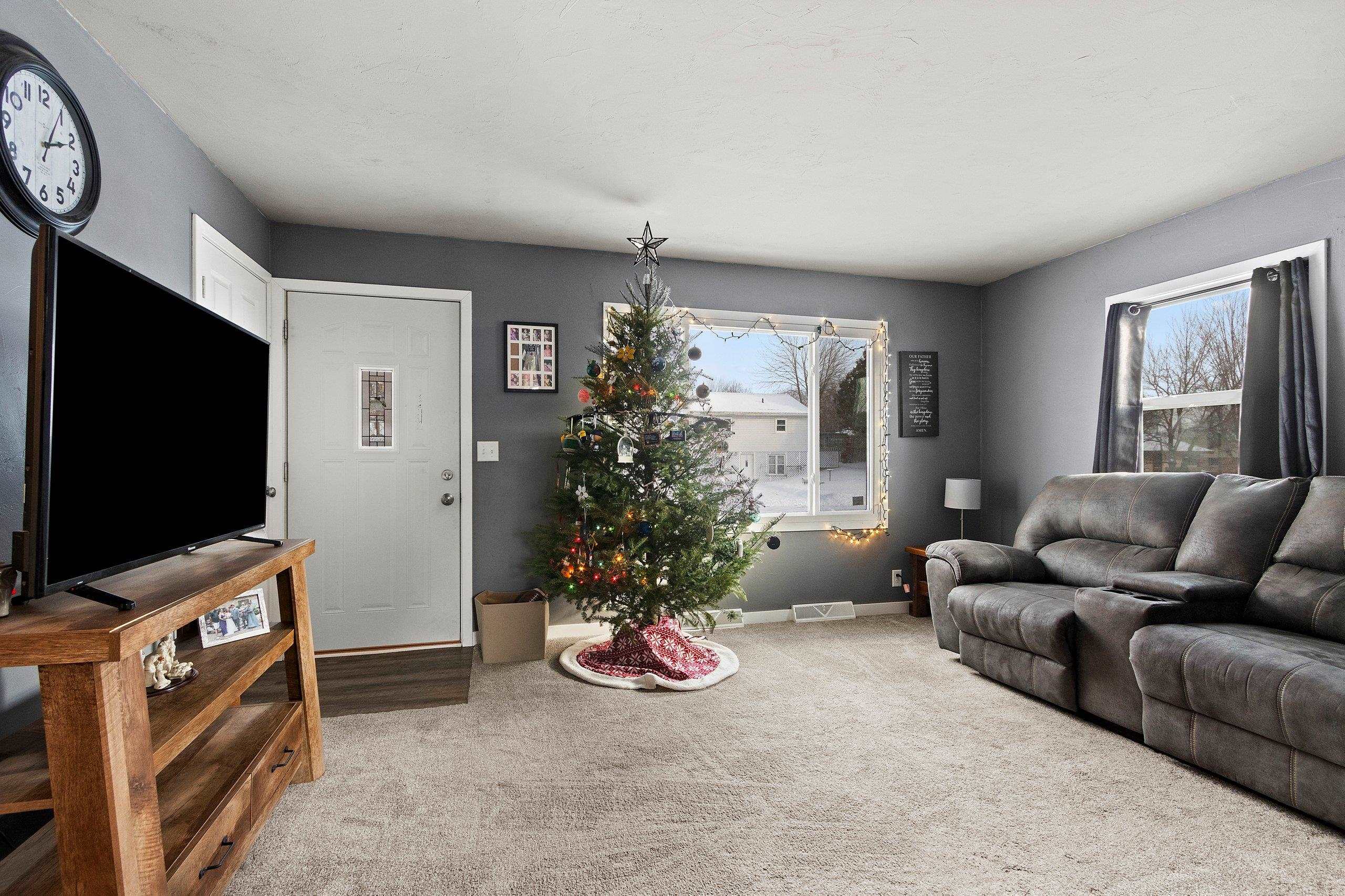 1119 South Weed Street Shawano, WI 54166 - Photo 13 of 52