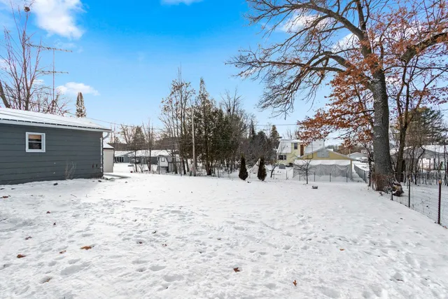 $189,900 | 1119 South Weed Street, Shawano, WI 54166