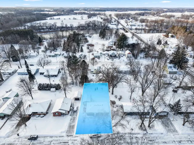 $189,900 | 1119 South Weed Street, Shawano, WI 54166