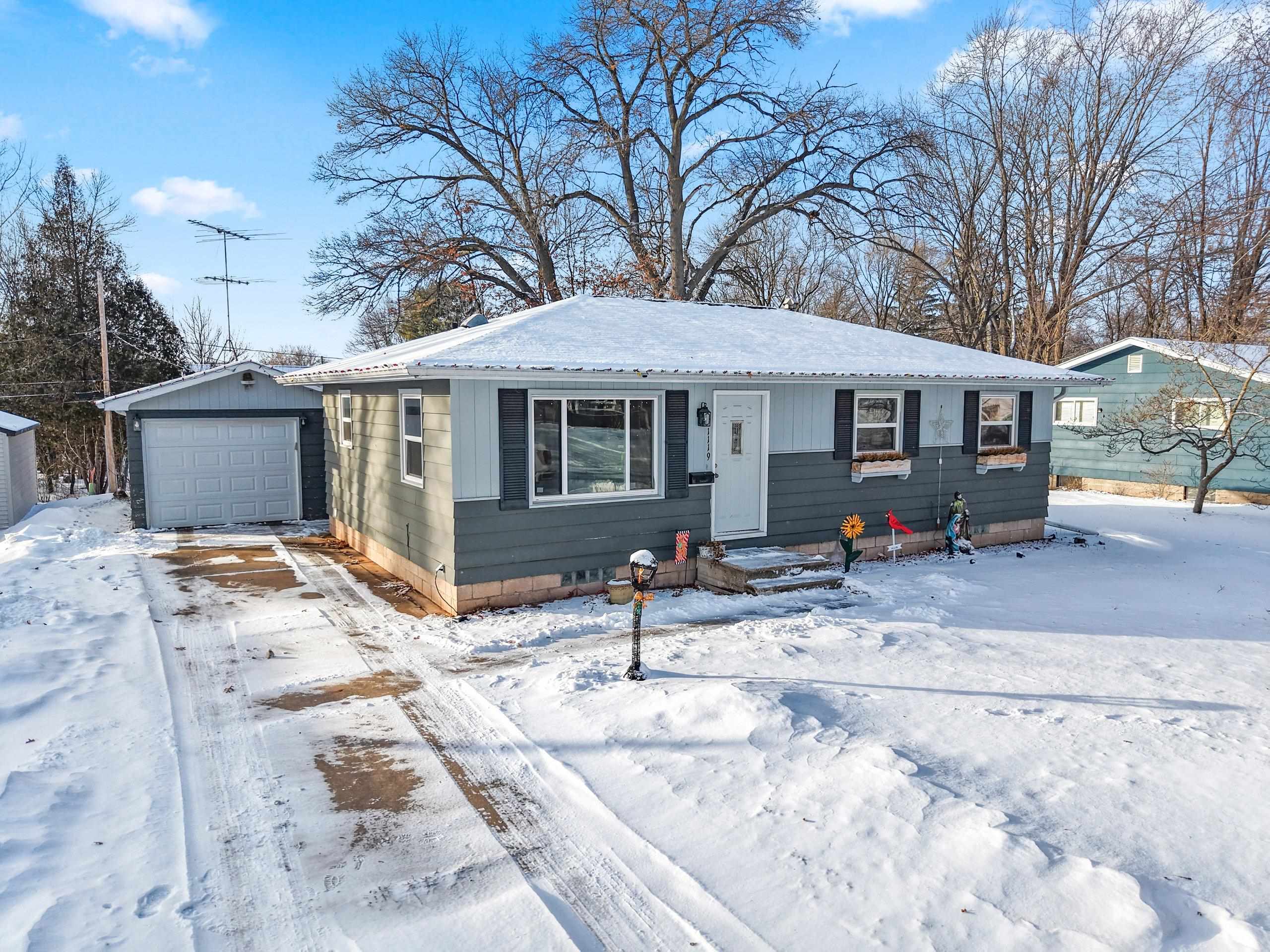 1119 South Weed Street Shawano, WI 54166 - Photo 5 of 52