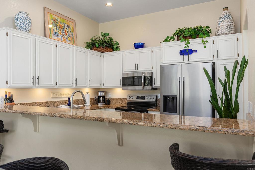 8909 Circle R View Lane Escondido, CA 92026 - Photo 12 of 35 Gallery Image 12