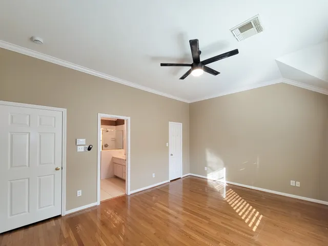 $2,500 | 2208 Taft Street, Houston, TX 77006