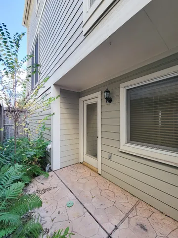 $2,500 | 2208 Taft Street, Houston, TX 77006