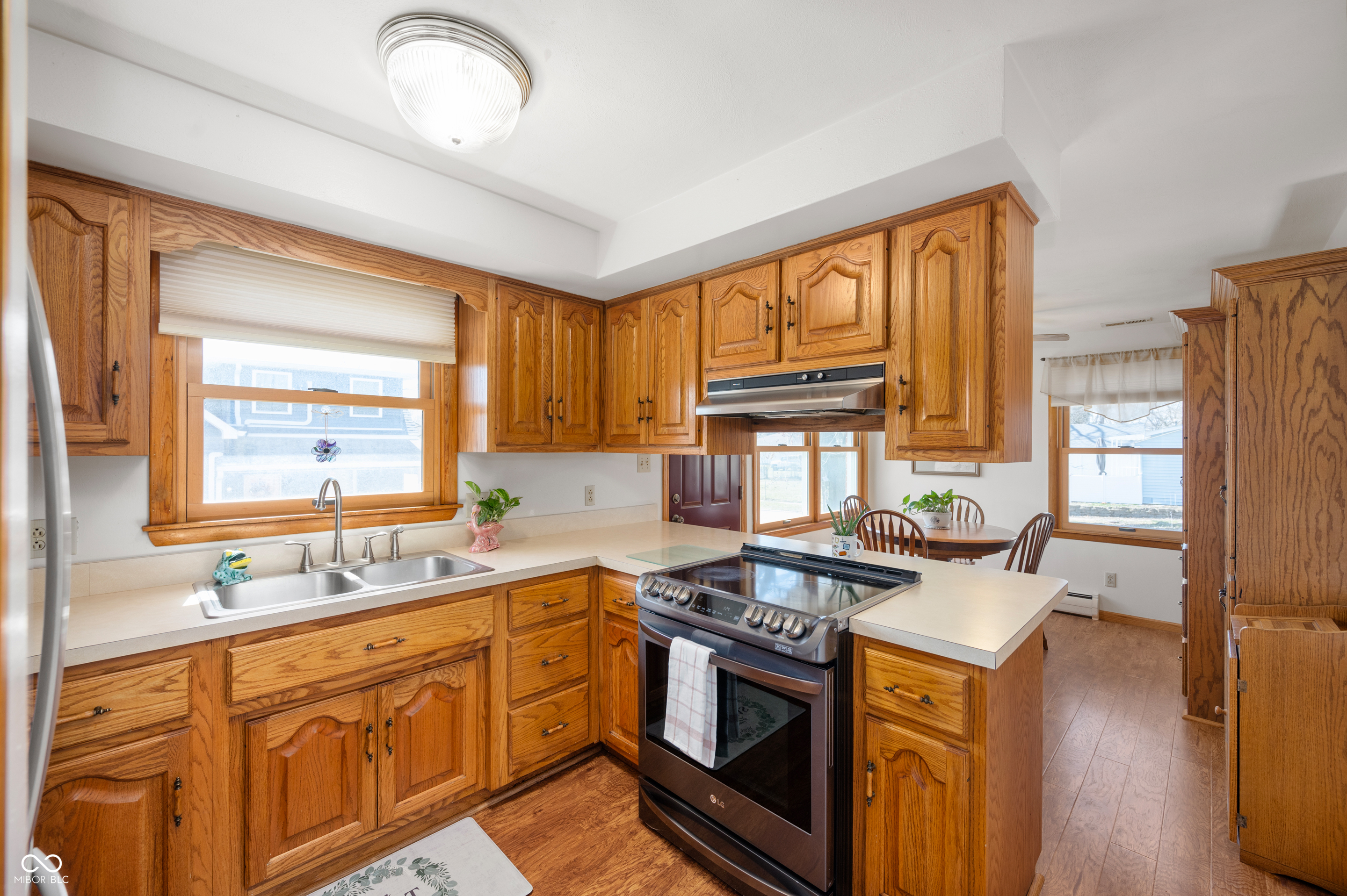 229 West Taylor Street Pendleton, IN 46064 - Photo 9 of 26