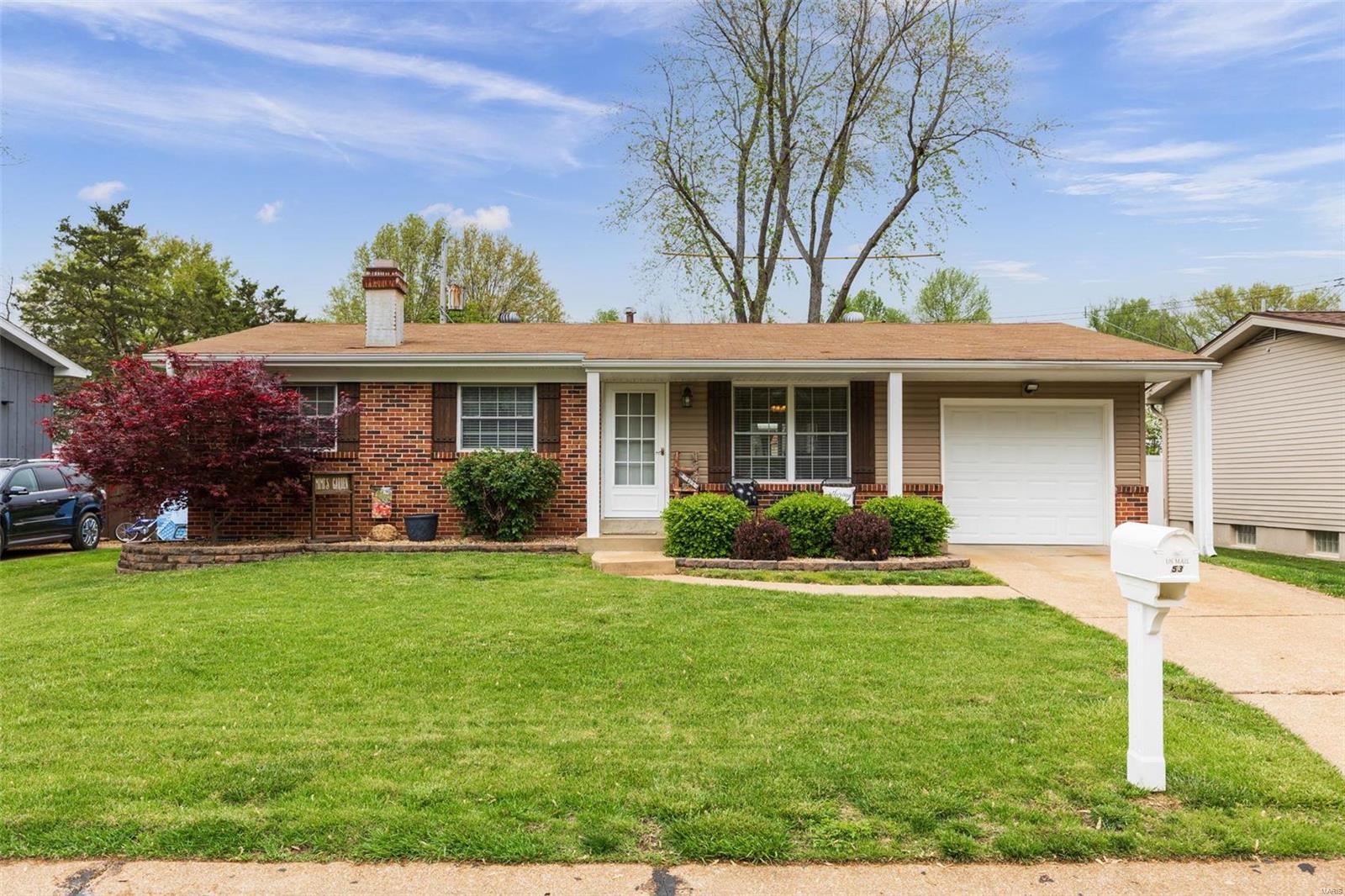 53 Roland Avenue Ballwin, MO 63021 - Photo 1 of 32 Gallery Image 1