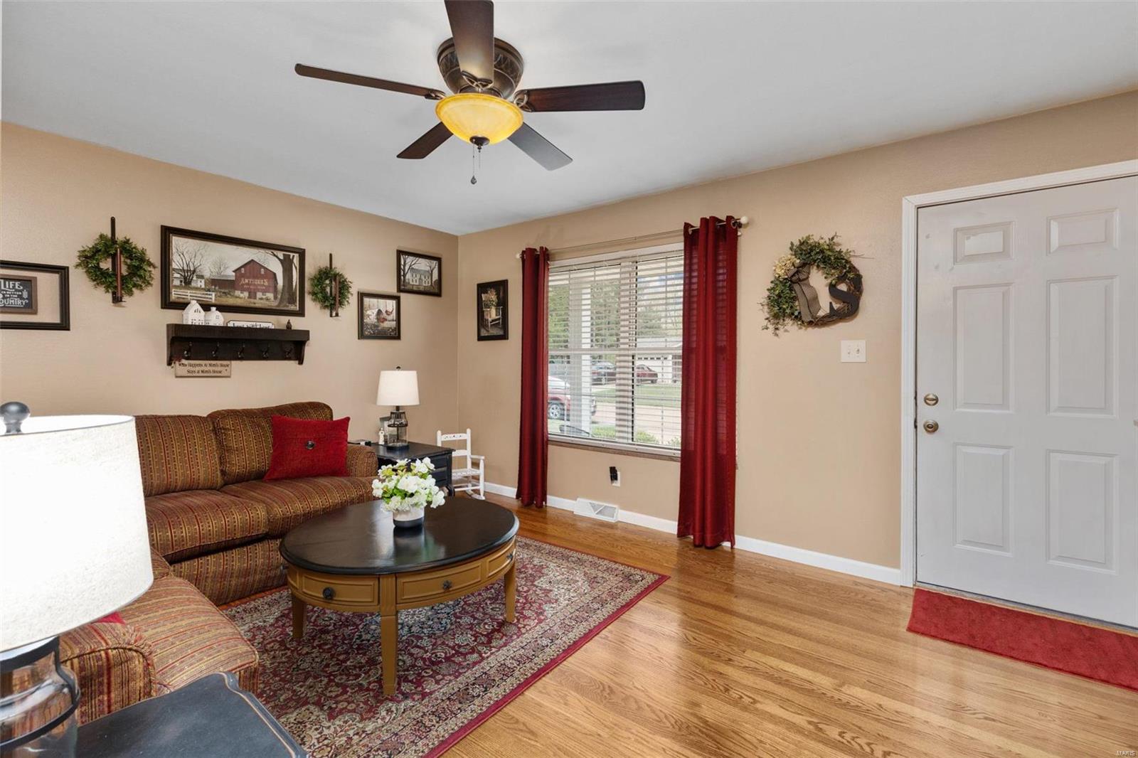 53 Roland Avenue Ballwin, MO 63021 - Photo 3 of 32 Gallery Image 3