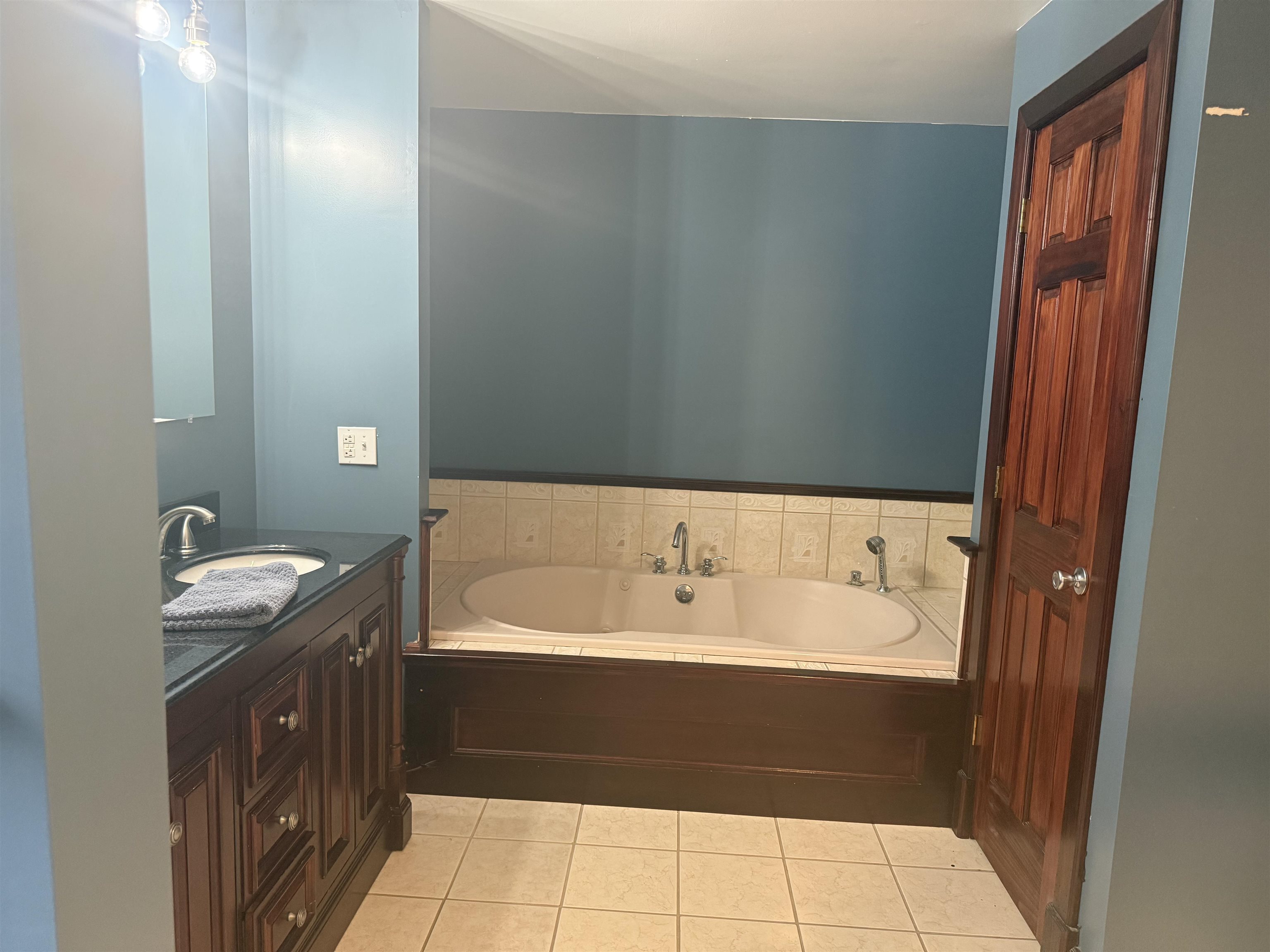 35 A Folly Mill Road Seabrook, NH 03874 - Photo 5 of 17 Gallery Image 5