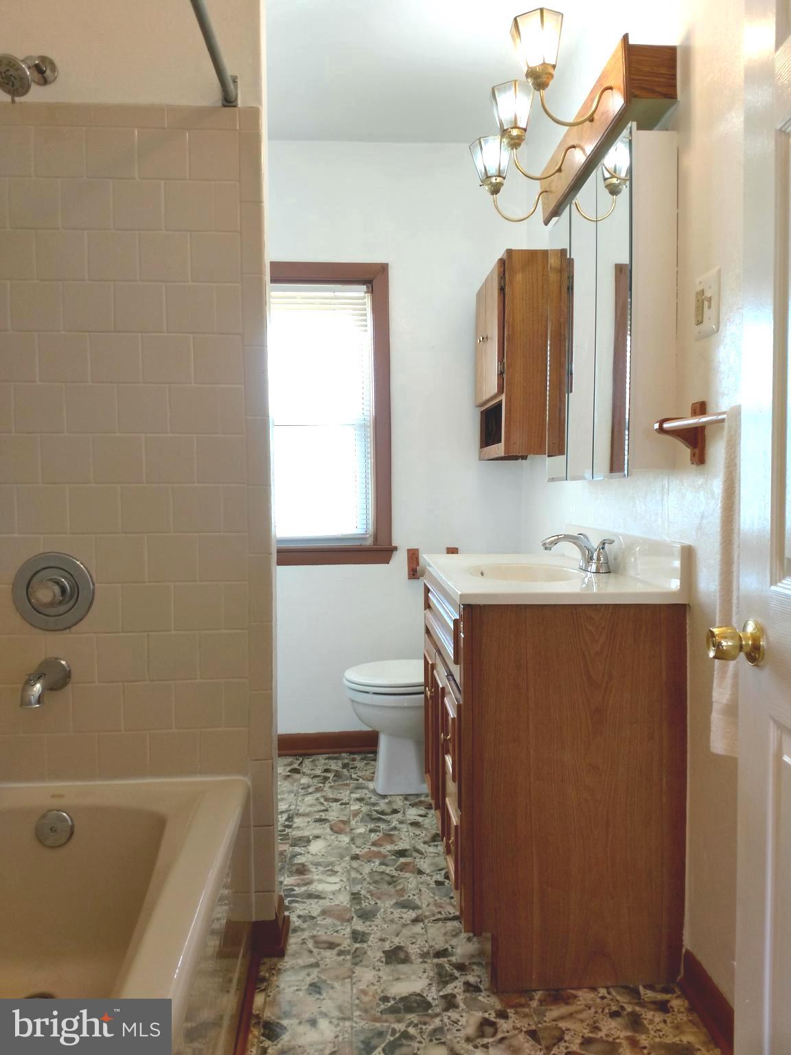 1806 Kinship Road Dundalk, MD 21222 - Photo 30 of 45