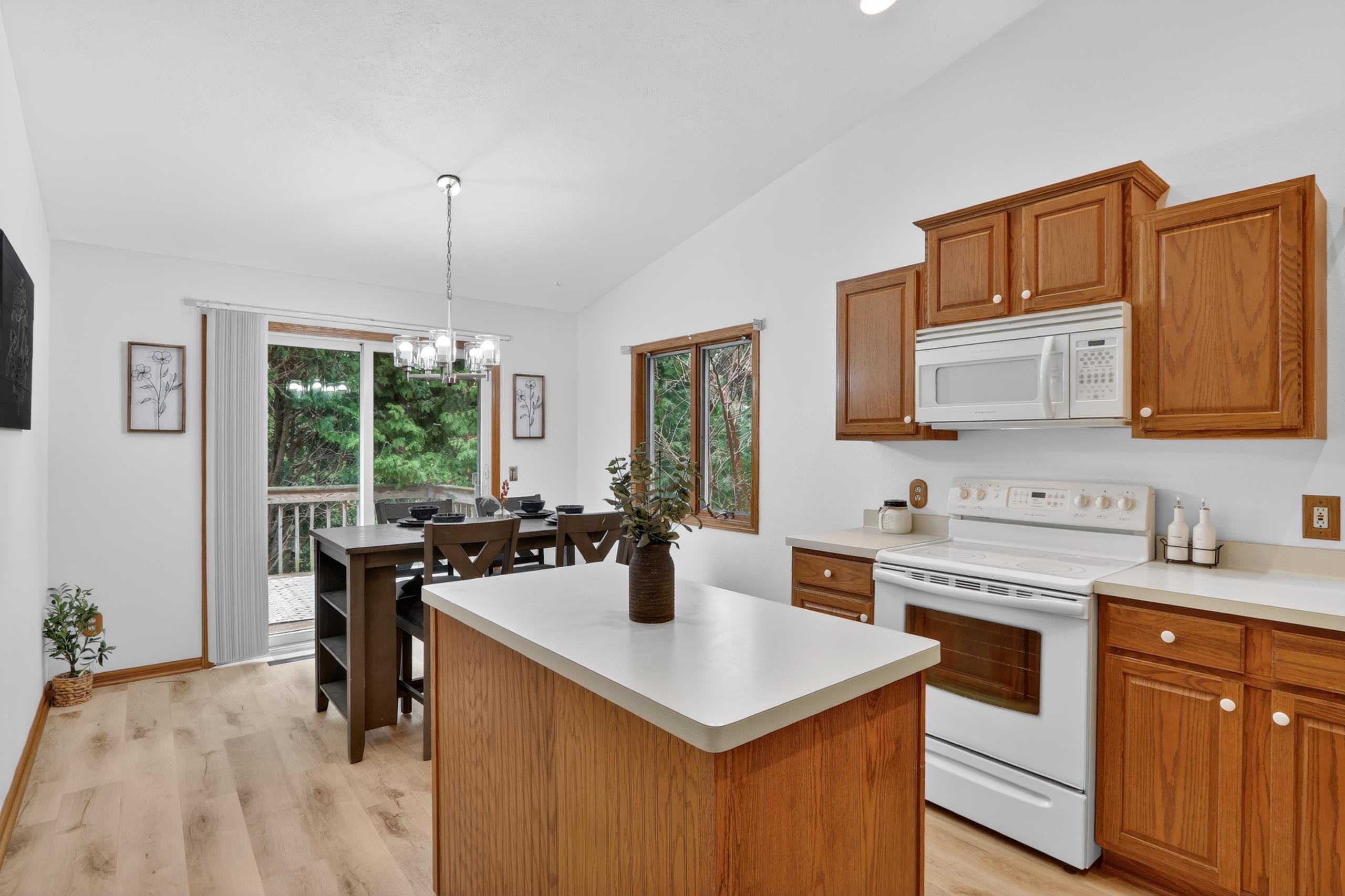 1222 Arthur Drive Milton, WI 53563 - Photo 13 of 36